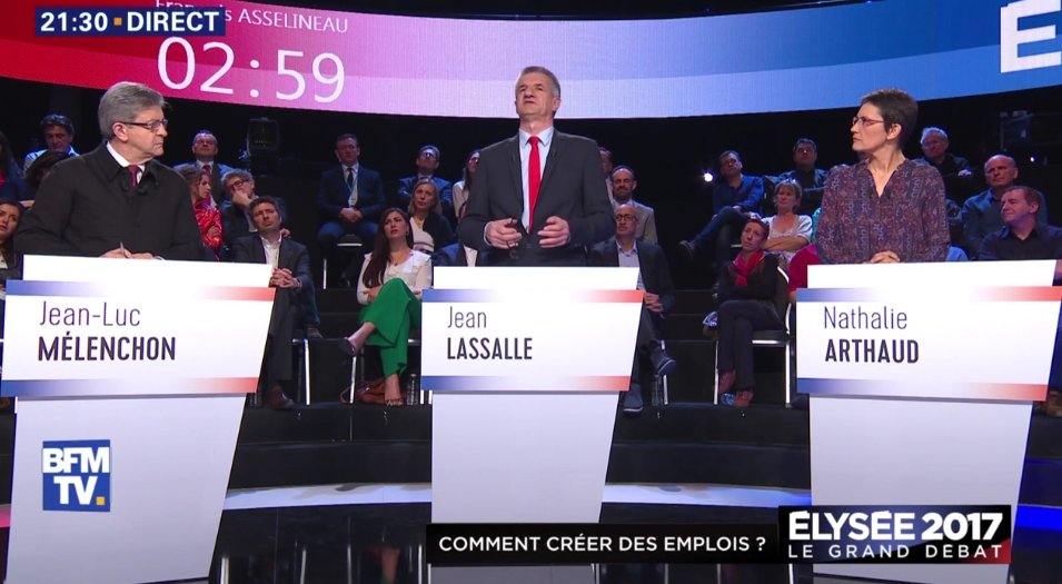 deejayxero974's tweet photo. Père castor, raconte-nous une histoire.. #LeGrandDebat https://t.co/m1Ozxt4ncl