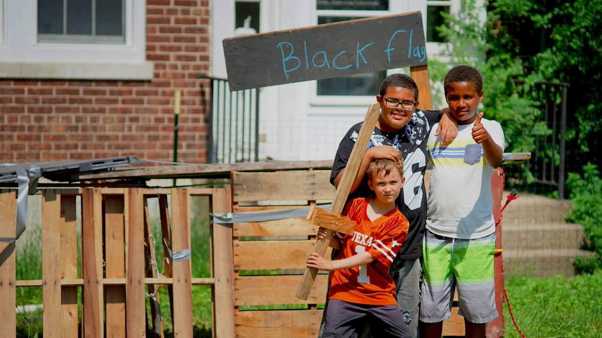 play_groundnyc's tweet image. you know what is good? space for kids to play freely, in the process organizing among themselves and planning their revolutions #PlayFreeNYC