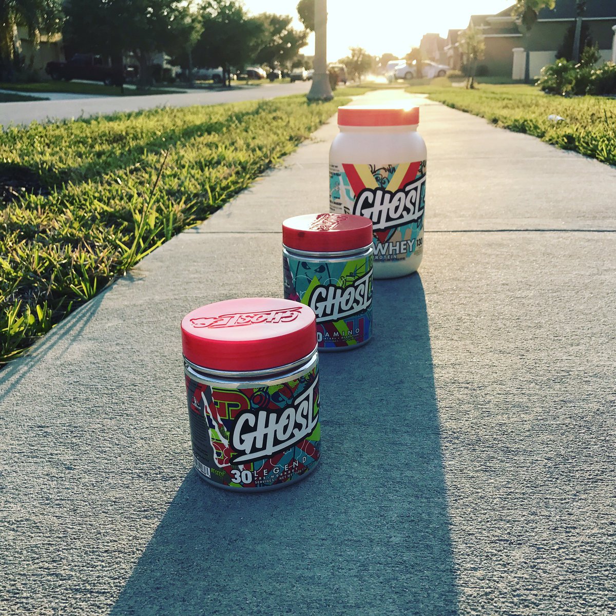 _ChrisFlex_'s tweet photo. Buy them in bundles, save money and get FREE gear @ghostlifestyle #cflex #fitnesslife #fitfam #GhostLifestyle #BeALegend #BeSeen #GhostWhey https://t.co/J7kd7dZF42
