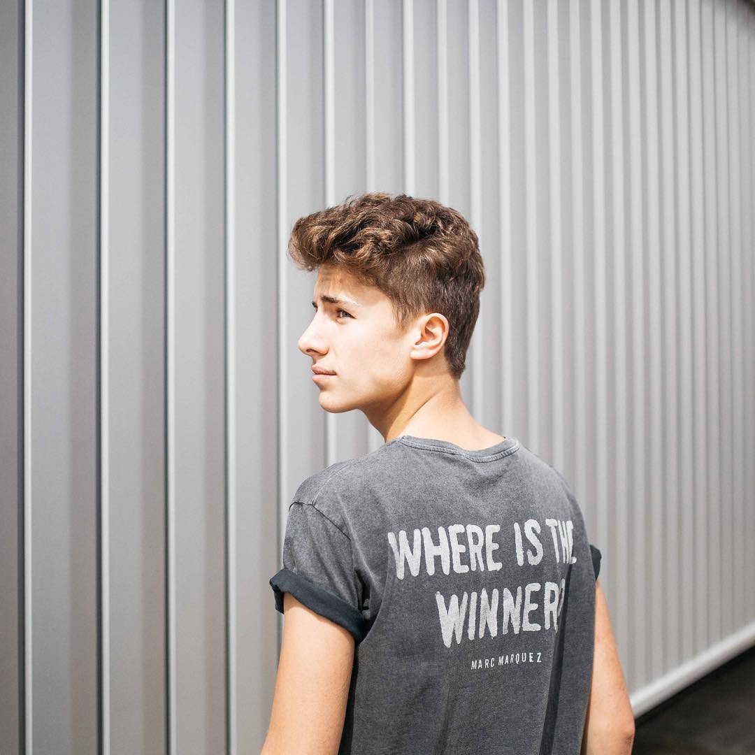 JuanpaZuritaITA's tweet photo. 📸|| nuova foto sul profilo Instagram di @pullandbear 
@ElJuanpaZurita per #MM93fanday https://t.co/b2yGv8lmAJ