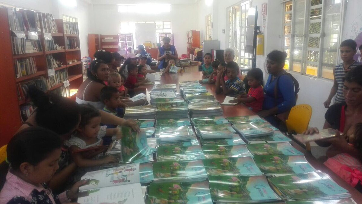 RedUnidosG14's tweet photo. #RedUnidosG14, en Jornada de Lectura y entrega de libros, Leer es mi Cuento, Biblioteca Municipal La Primavera-Vichada. Oferta @mincultura https://t.co/jMWb0RNpEH