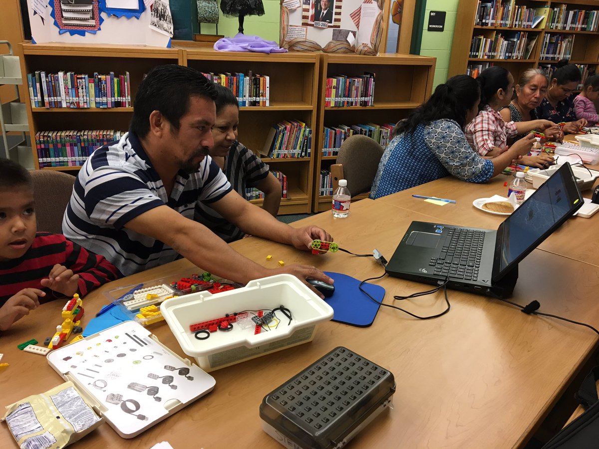 hngrstrike's tweet photo. Doing STEM with migrant student parents at PSJA!! @ESC1_LRI @ESC1_STEM @Gus_STEM #R1stem https://t.co/k0EAp949fu