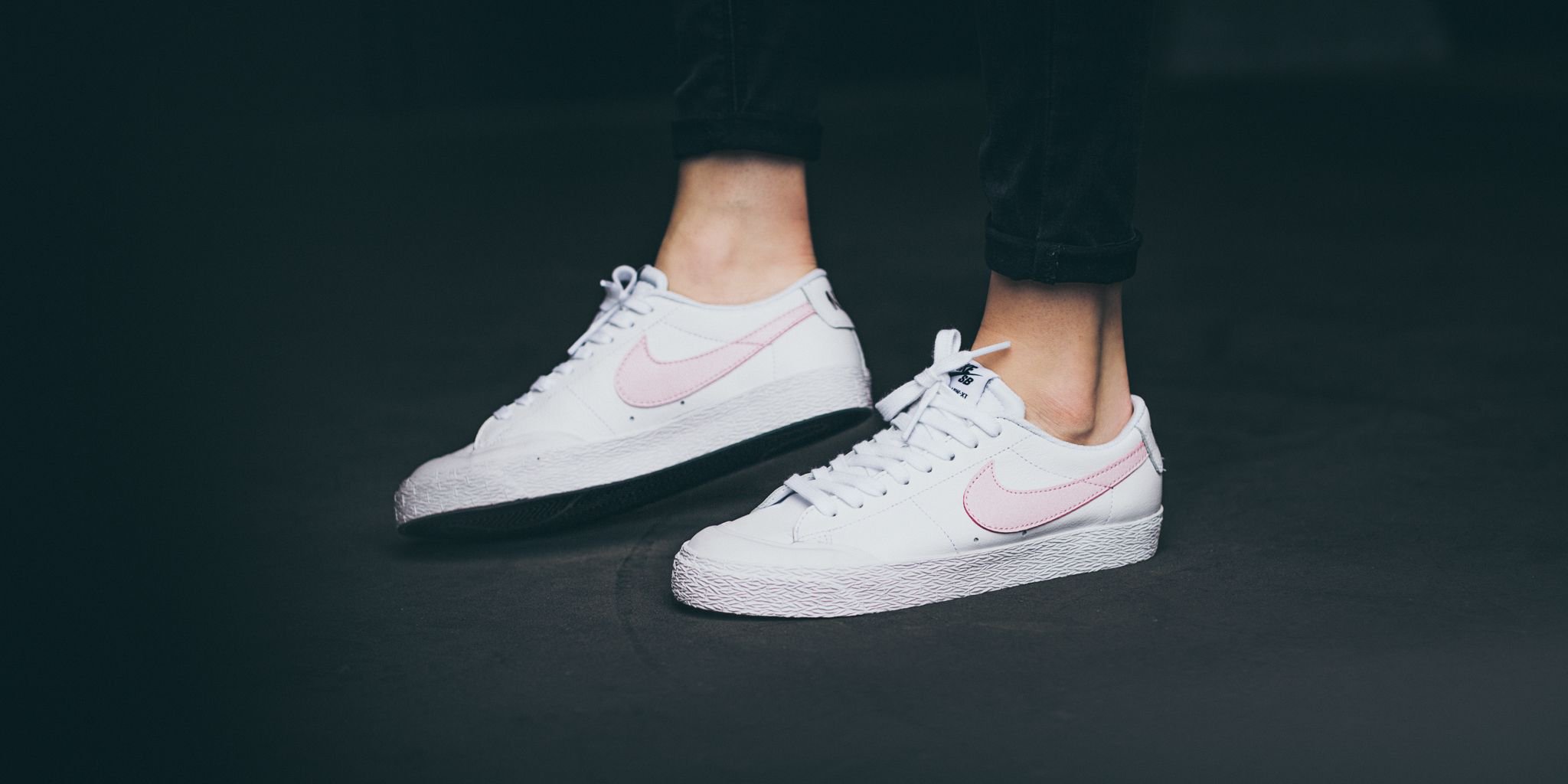 nike sb blazer low xt pink