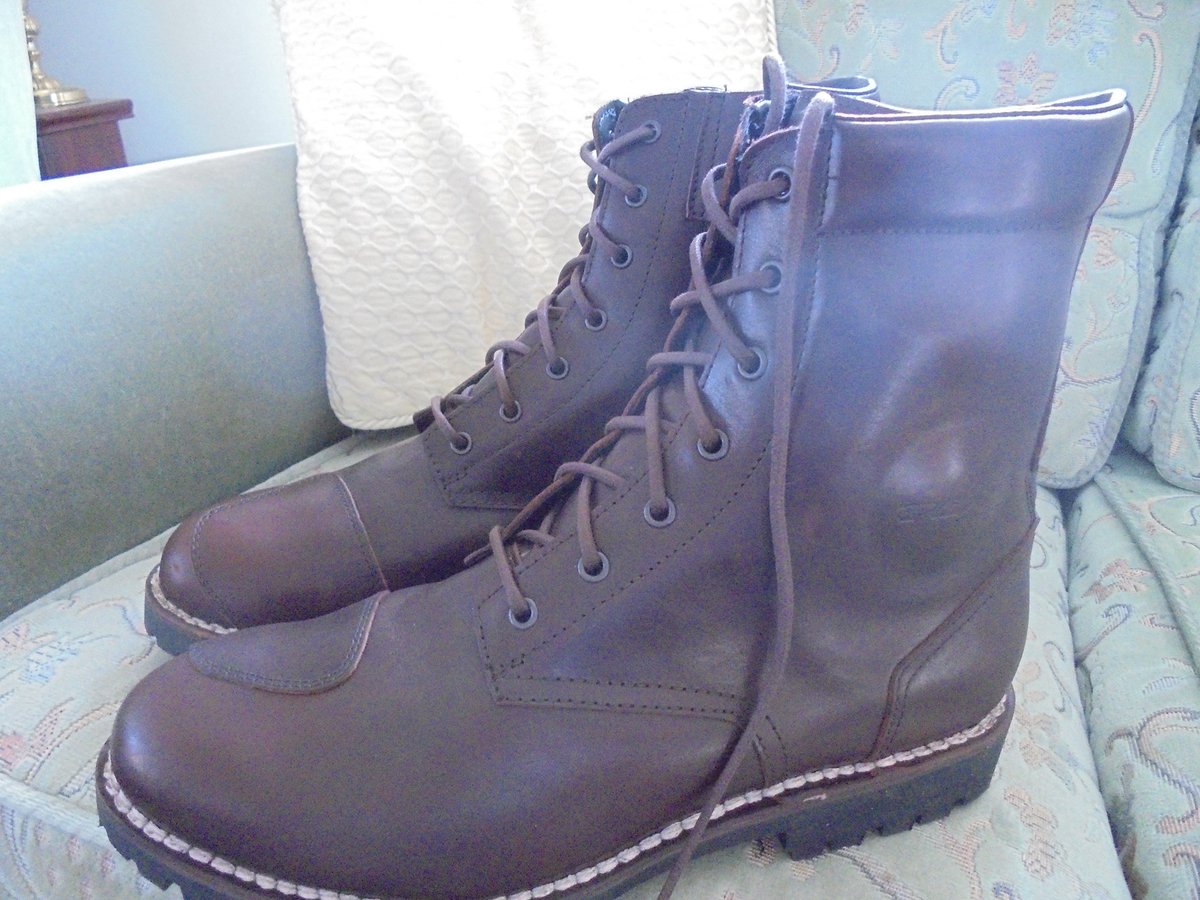 <a href="/MotoLegends/">Moto Legends</a> These TCX Hero Boots are so perfect 😀😀