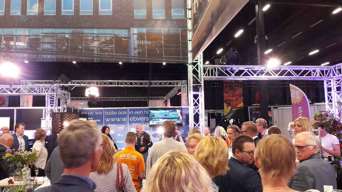 hildern's tweet image. Interessante lezing @TimCoronel @BCDDRENTHE #gratisopfoto in #driftauto m.koopplein.nl/middendrenthe/…