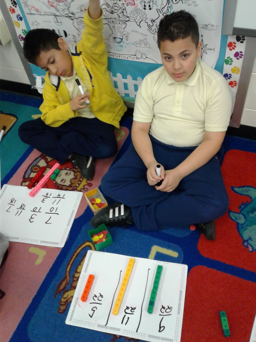 NSEBenitez's tweet photo. Manipulatives for understanding fractions @busybeesoflewis @LewisBeeNews https://t.co/gScxbyIfov