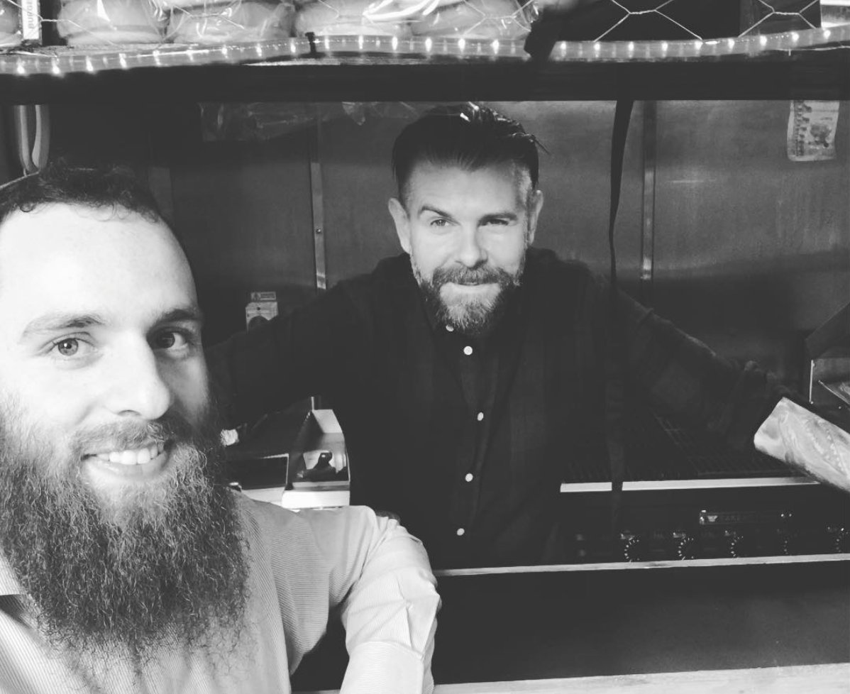 NEWLY opened <a href="/BurgerJointUk/">Tommi's Burger Joint</a> in #Soho! 50% off until tomorrow, grab your #burgers! #CDGdonedeal #foodie #London <a href="/Sammy_CDG/">Sammy Weinbaum</a>