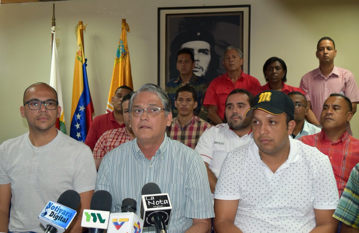 GobiernoYaracuy's tweet photo. Han sido detenidos 6 transportistas por aumento ilegal del pasaje #urbano|En los próximos días se realizarán mesas de trabajo para su ajuste https://t.co/ebMhcLWNkd