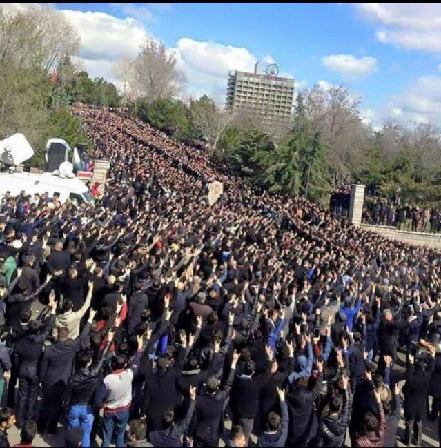 4 Nisan BAŞBUĞUMUZ'u Andık.
Liderimizle Birlikte
Ülkümüzü,İlkelerimizi Koruyarak.
Büyük Türk Milletine Hizmetimize
Devam Ediyoruz.