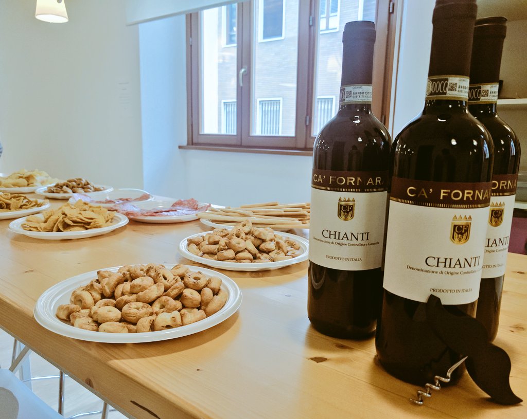 SheTechItaly's tweet image. Manca poco all&apos;inizio del #gitworkshop sul personal branding in @timwcap con @fparviero e intanto l&apos;aperitivo è pronto! #gititaly