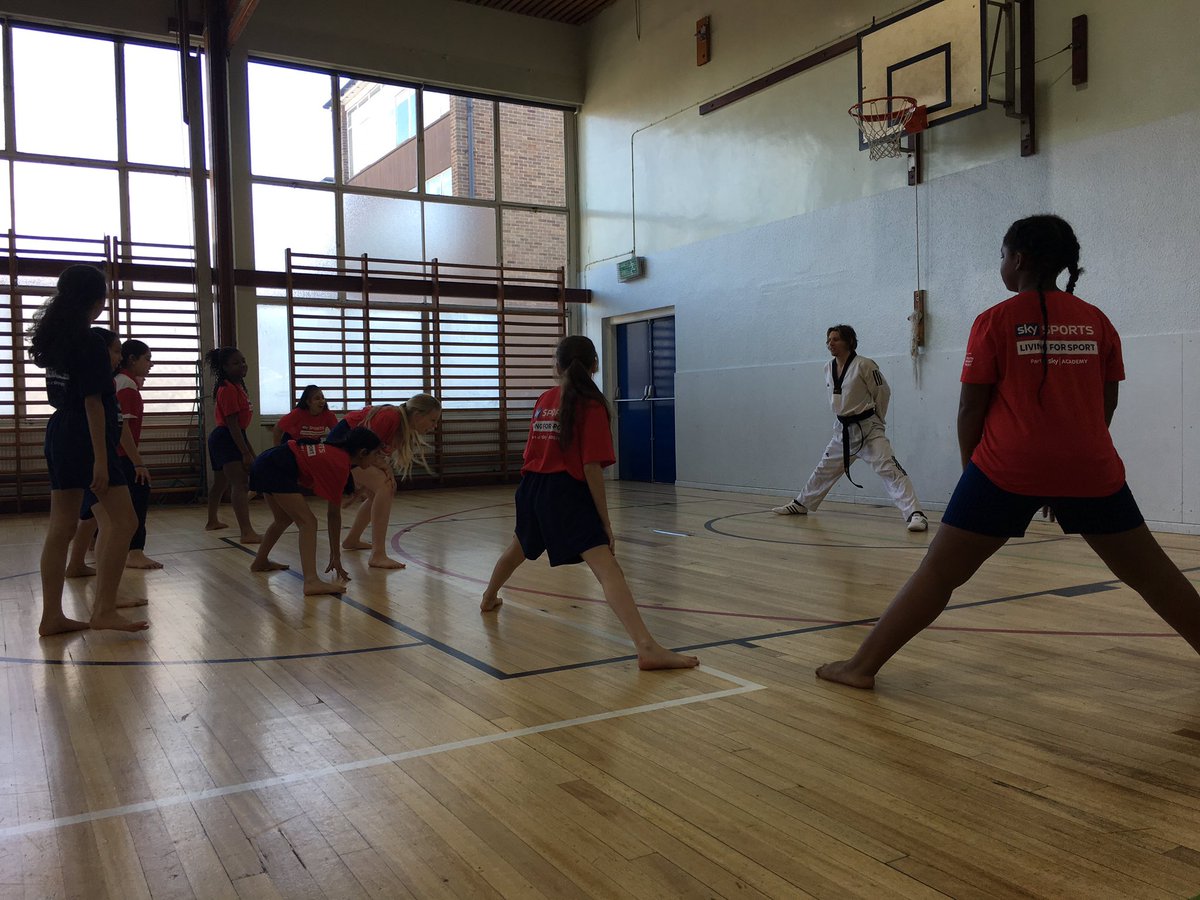 ABIlsley's tweet photo. Mr Smith helping th sky sports girls with a martial arts session!!! #sslfs https://t.co/PXY2XiAzx2