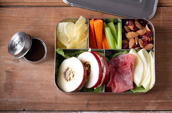 #AllergyTip: Sidestep risky at-work #snack indulges by making it a habit to pack healthy, #allergen-free lunches. #FoodAllergies