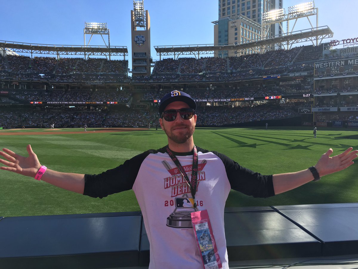 JeremyKeene's tweet photo. @TMobile does it again with @MLBTV this week via #TMobileTuesdays 🔥⚾️ Here's a lil throwback from last season! https://t.co/owibiyTzdF