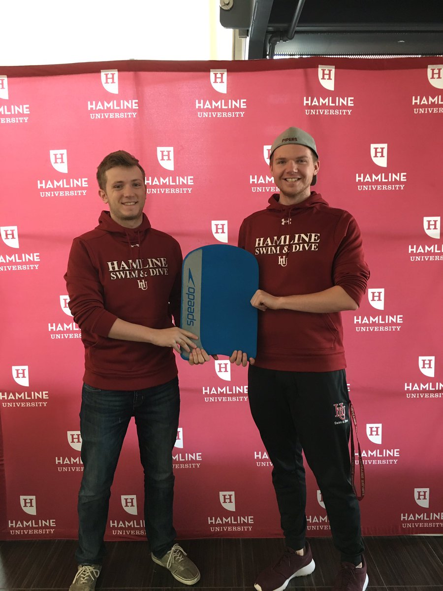 HamlineSAAC's tweet photo. .@HUPiperVB and @HUSwimAndDive have #PiperPride ! Show us yours! #D3Week #HamlineProud https://t.co/mLJYtRfBQJ