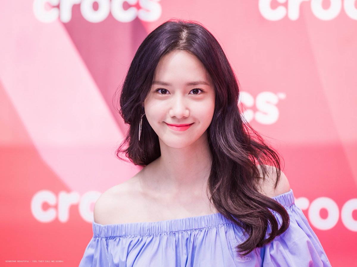some1beautiful_'s tweet photo. 170404 윤아 크록스 라이브 2pic
😂💘
https://t.co/gB8T3uzC4U
https://t.co/mUEW8oD3Yg

#윤아 #yoona #limyoona #snsd  #소녀시대 https://t.co/SKyy5NJUvi