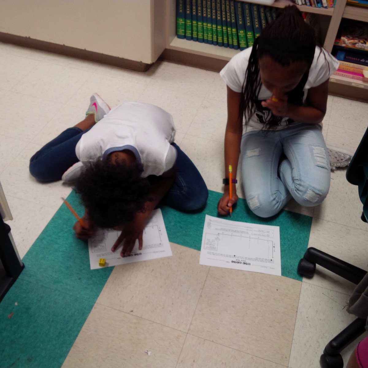 MsPricesClass's tweet photo. Frequency Tables and Dot Plots #new4thgrademath https://t.co/OSvIoZQDj4