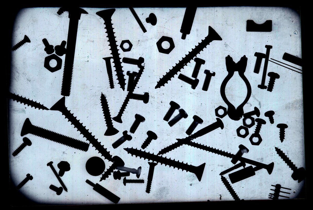 TimoRemes's tweet image. Muttereita/ruuveja, photogram #altphotography #photogram #alternativeprocess