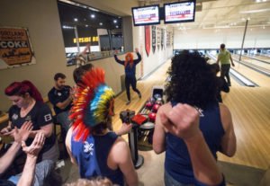ClarkPBA's tweet photo. The @baysidebowl fans are redefining the fan’s role in the @PBATour. Story @mainetoday: https://t.co/VXqqbyK1nM https://t.co/yvykjxcq2v