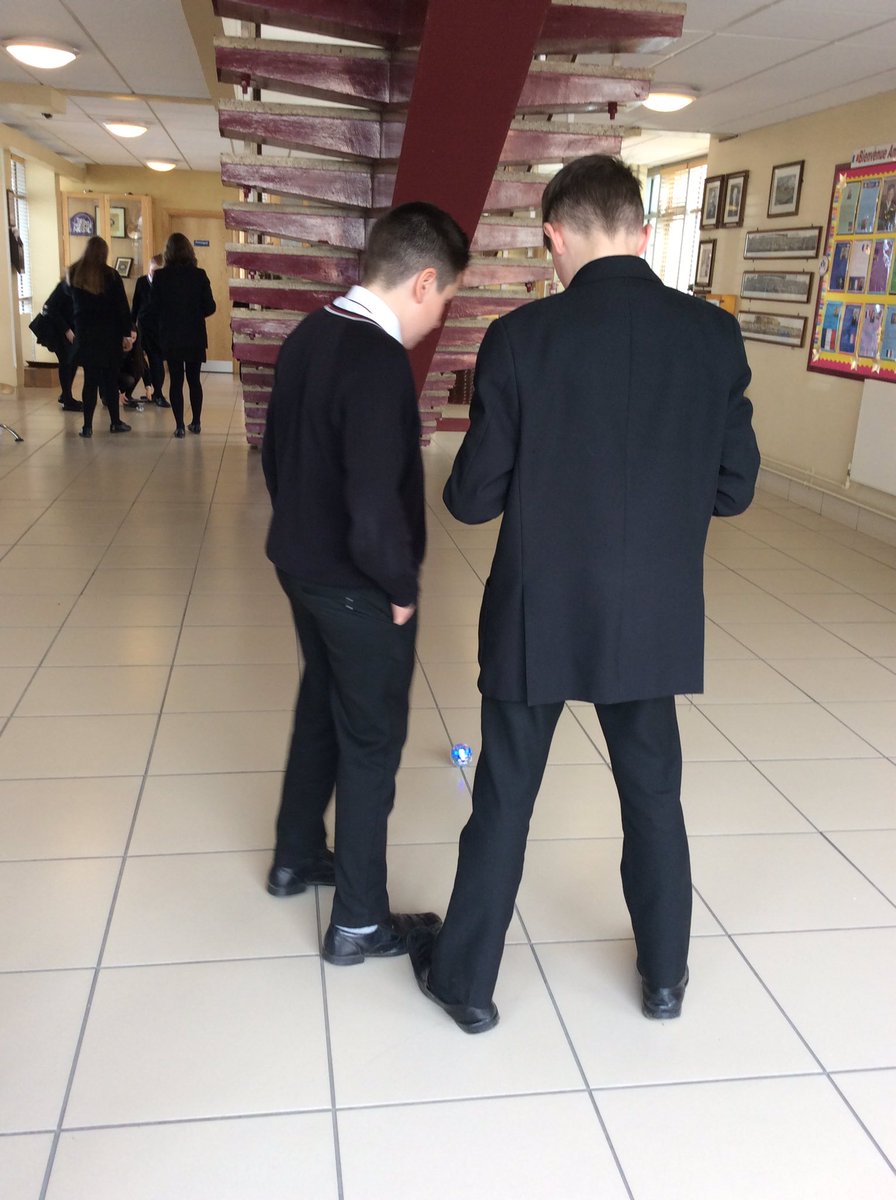 Loukerr11's tweet photo. Our @StJoesC students working hard on coding #iCode #iCodeweek #tasterlessons #inspired #iLearn #lightbot @SpheroEdu @michaeliteach @iGael1 https://t.co/iJUfDAgNY5