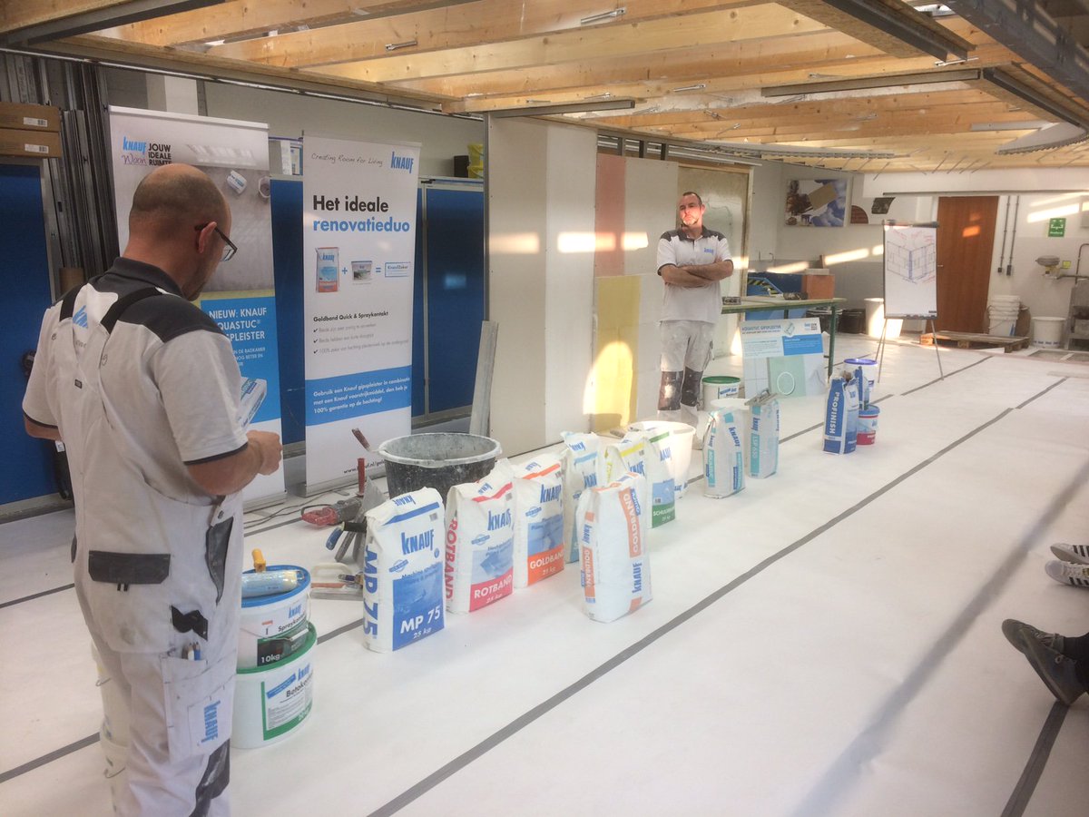 Training <a href="/KnaufNL/">Knauf NL</a> Gipsgebonden pleisters in de Knauf Akademie met <a href="/Tim_KnaufNL/">Tim de Boer</a> en <a href="/Ed_KnaufNL/">Ed Velthuyzen</a>