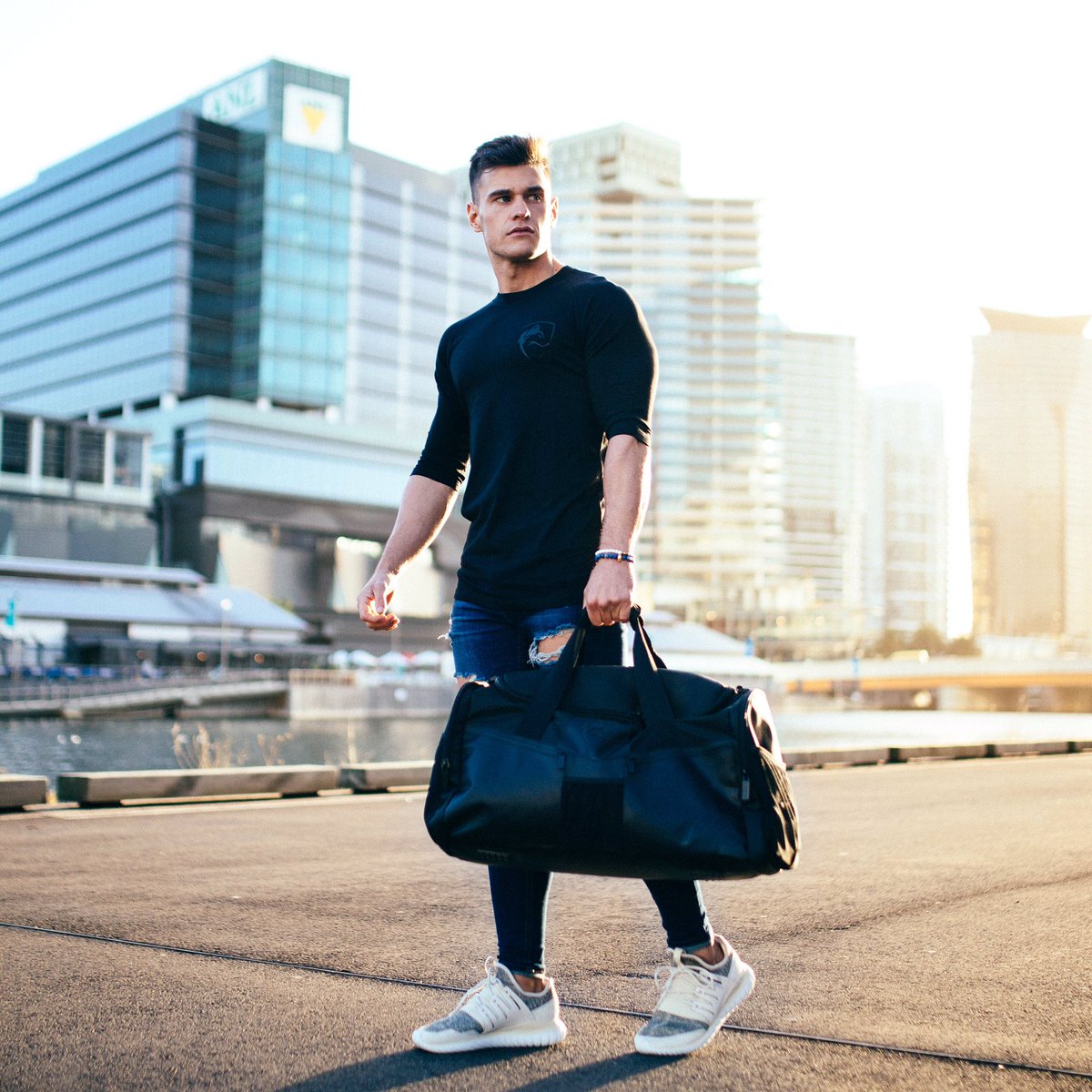 alphalete premium v2 jogger