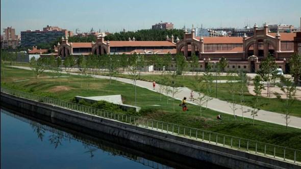 El jueves a las 19:30h tendremos a Luis Fernández-Galiano analizando la arquitectura española, en esta ocasión, el <a href="/mataderomadrid/">mataderomadrid</a>