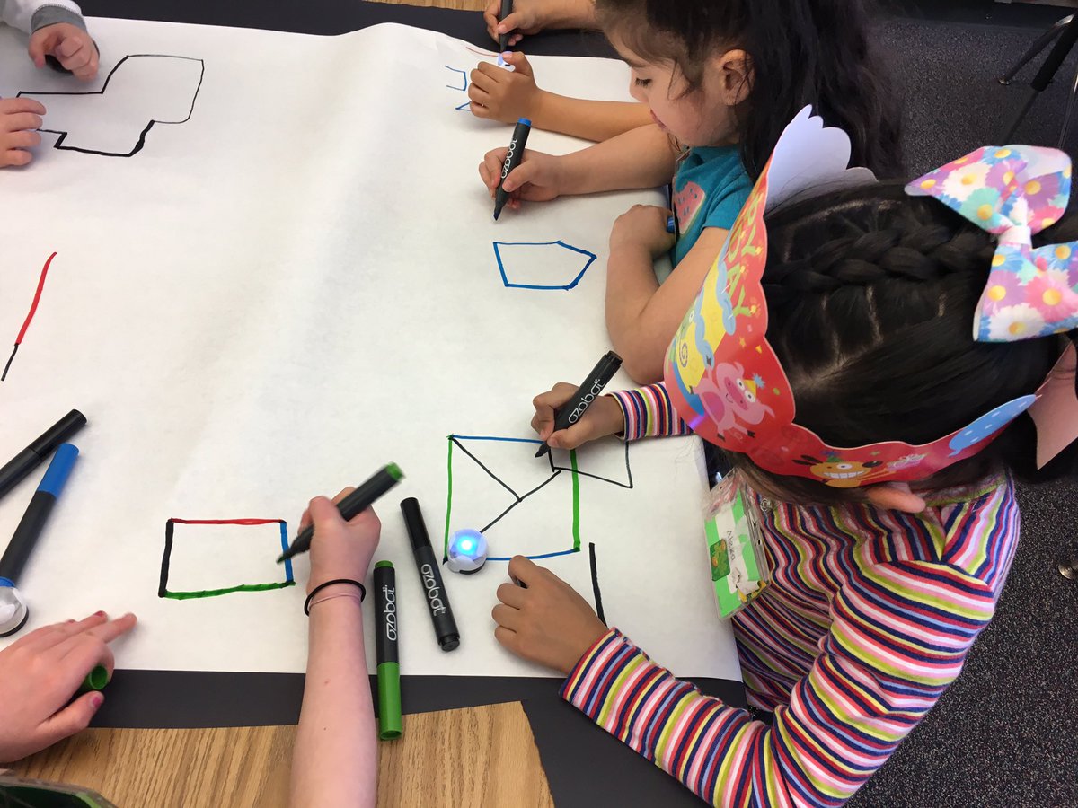 MrMontagna's tweet photo. Mrs. Bruno's #Kindergarten class @PennLondonES wanted to learn #coding with @OZOBOT too! Check them out! #kindercoders #ozobot #AGcodes https://t.co/Hy4QmLgTPV