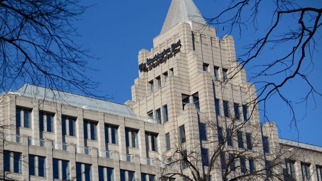 Did the founder of Blackwater try to set up a Trump-Putin back-channel? mojo.ly/2oRZDIK