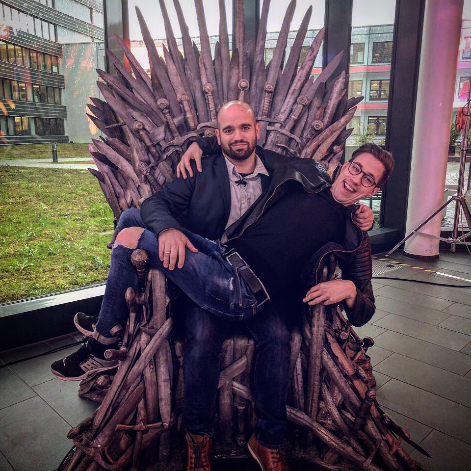 HandOfBlood's tweet photo. Prepare yourself, Glatze is coming. #StraightOuttaSpandau

https://t.co/myS5iFjHG9 https://t.co/L2BedxkLwd