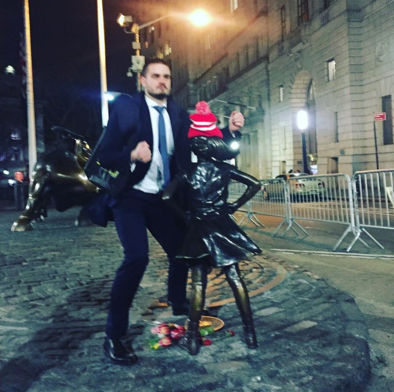 itsFearlessGirl's tweet photo. .@page88 Cut to: Me pushing this dude down a staircase #biglittlelies #EqualPayDay https://t.co/8i3WIDweaf
