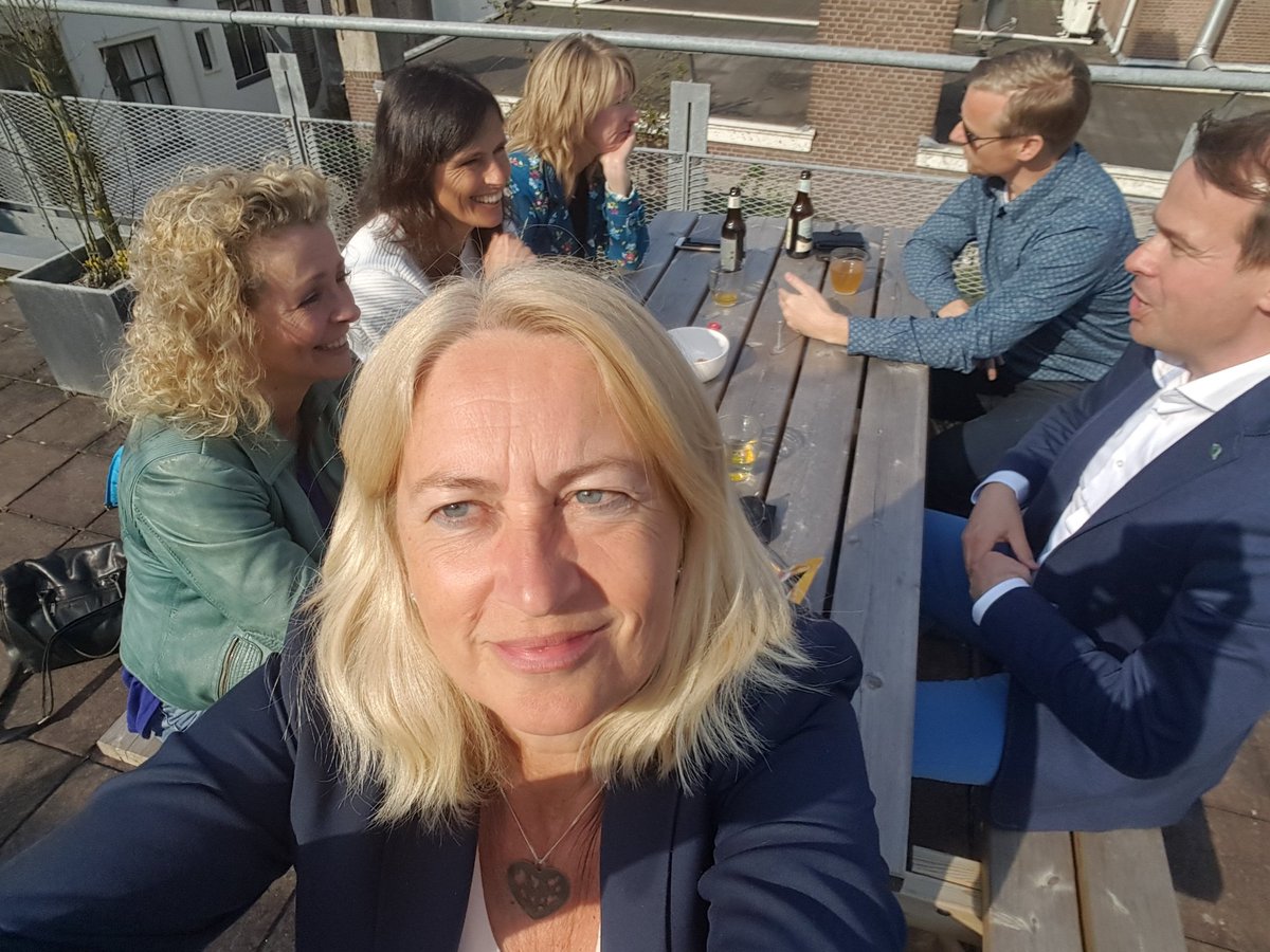 AttyvandeBrake's tweet photo. Overleg @ScheidenZwolle @ToornvlietSC @_ZieMij @VeermanReinier @FAZwolle #marjaringerwöle #Zwolle 17 mei inloopavond @stadkamer #scheiding https://t.co/Pqb460IQxB