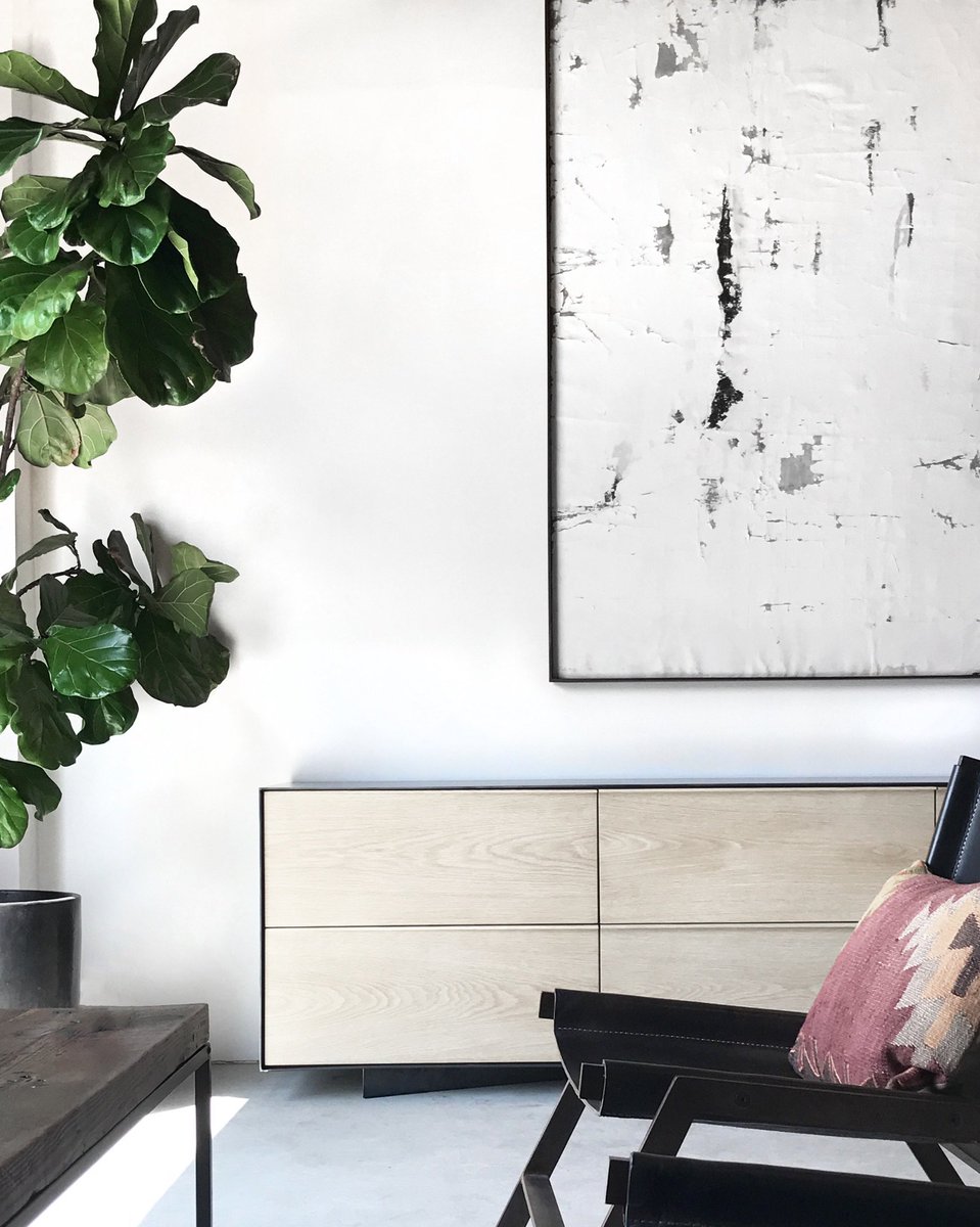 CroftHouseLA's tweet photo. New dresser sighting... https://t.co/0KHrXCWsVt