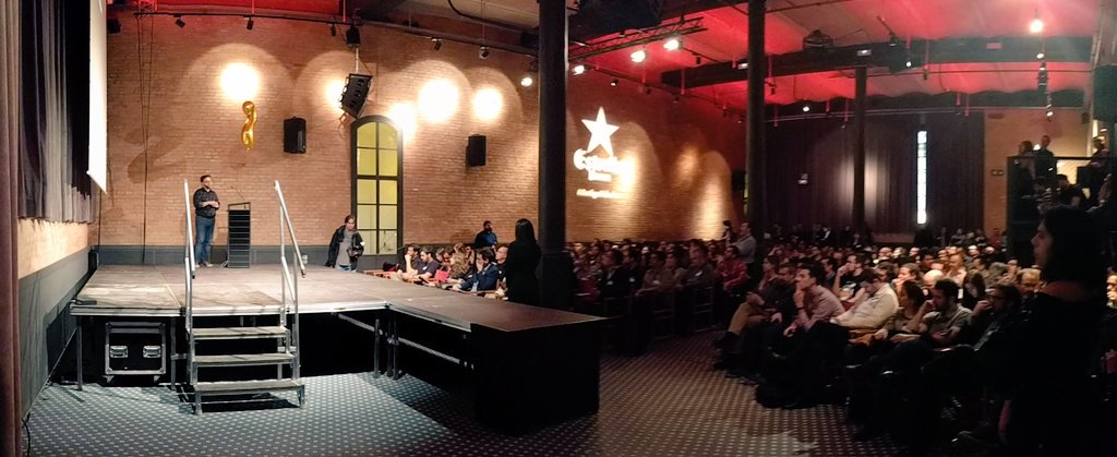 13th edition of #databeersbcn what an amazing venue #AntigaFàbrica <a href="/EstrellaDammCat/">Estrella Damm Cat</a> #databeers #DataScience