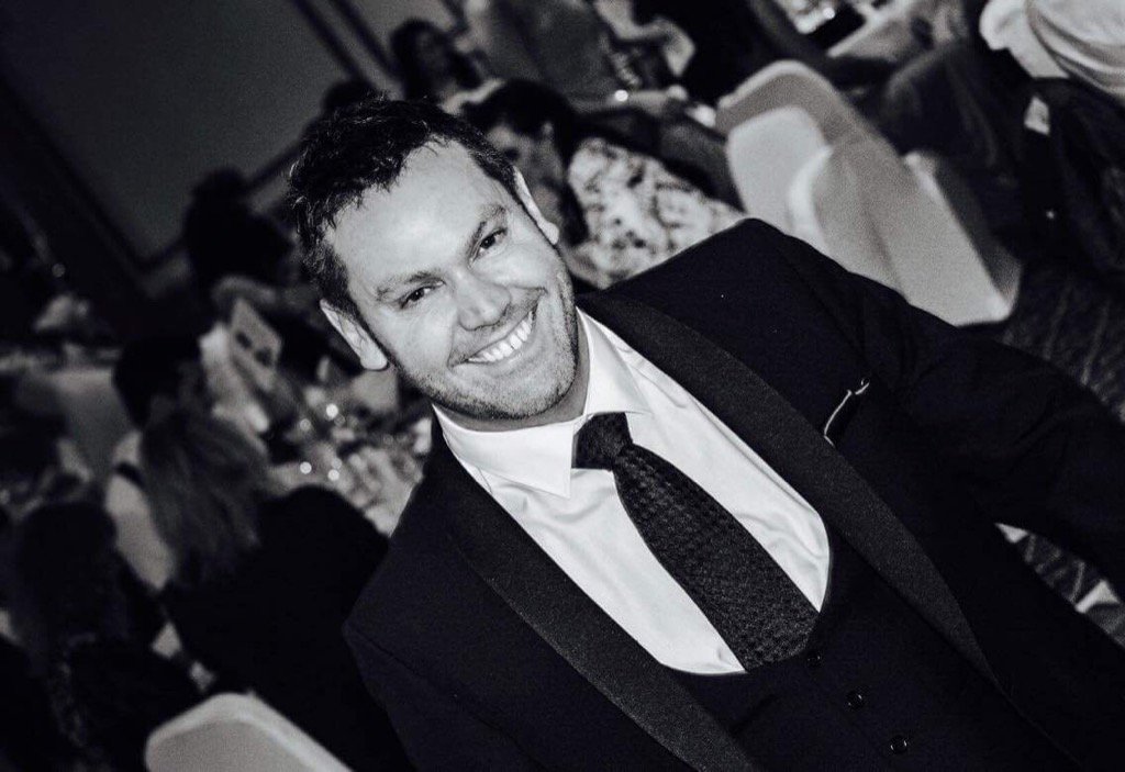 solihullhour's tweet photo. @IanRogers1 is our next Dragon https://t.co/rpsTjqRdXL #solihullhour @SummerSolihull https://t.co/Dd2DvfgWm8