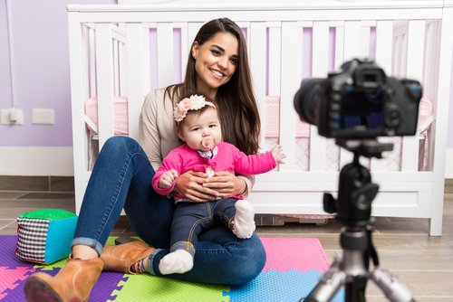 MumsnetBloggers's tweet photo. Interested in #vlogging ? Join our Mumsnet #VloggersNetwork to find out about how you can be in our videos https://t.co/QkTsLjlJjN https://t.co/6qBURBdgnp