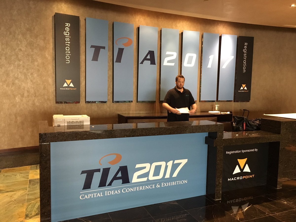 CHAmos4's tweet photo. @3PLAssociation members are arriving. Hope you are joining us #TIA2017con #RedRockrocks https://t.co/OdySyGDB0Z