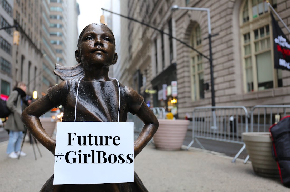 itsFearlessGirl's tweet photo. One perk of being a little girl-statue is that no one suspects you're quietly building a corporate empire. @GIRLBOSS https://t.co/lelFskWLs3