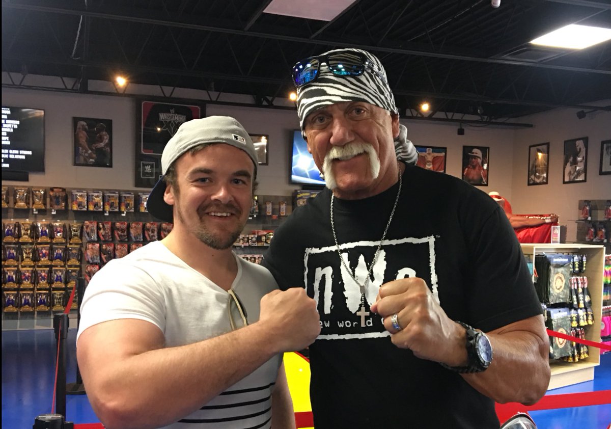 Jonnygriff10's tweet photo. BROTHERRRRRRR https://t.co/SpJOUv1goU