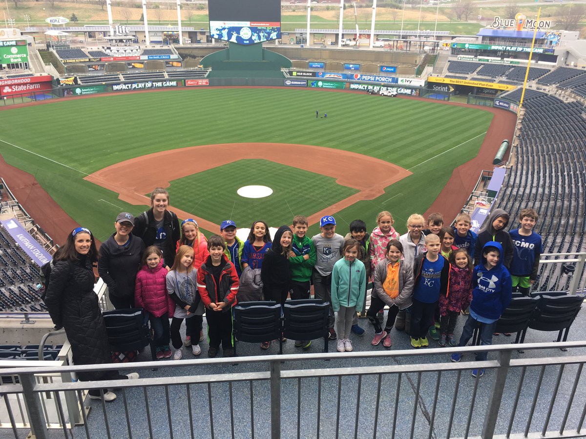 Our TCE 2nd graders had a blast touring @Royals stadium today! Thanks to our awesome guides for sharing history & facts! #baseballeducation