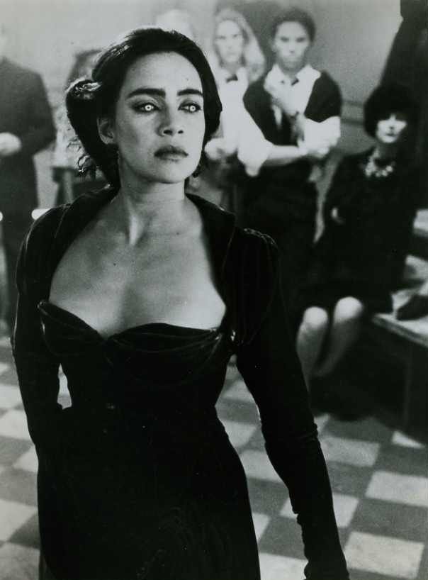    Happy birthday to the amazing Julie Carmen! ¡Feliz cumpleaños 