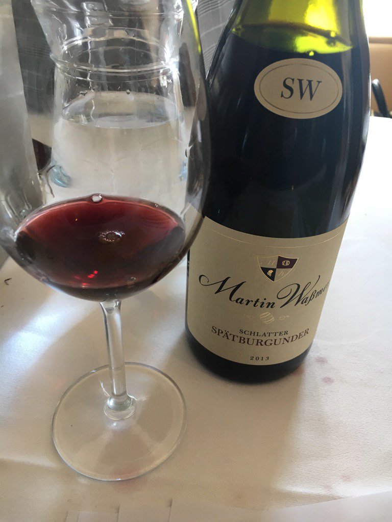 IbertMV's tweet photo. #Schlatter #Spätburgunder SW van Martin #Wassmer uit #Baden: op en top pinot noir! https://t.co/xZU4n5kcdj