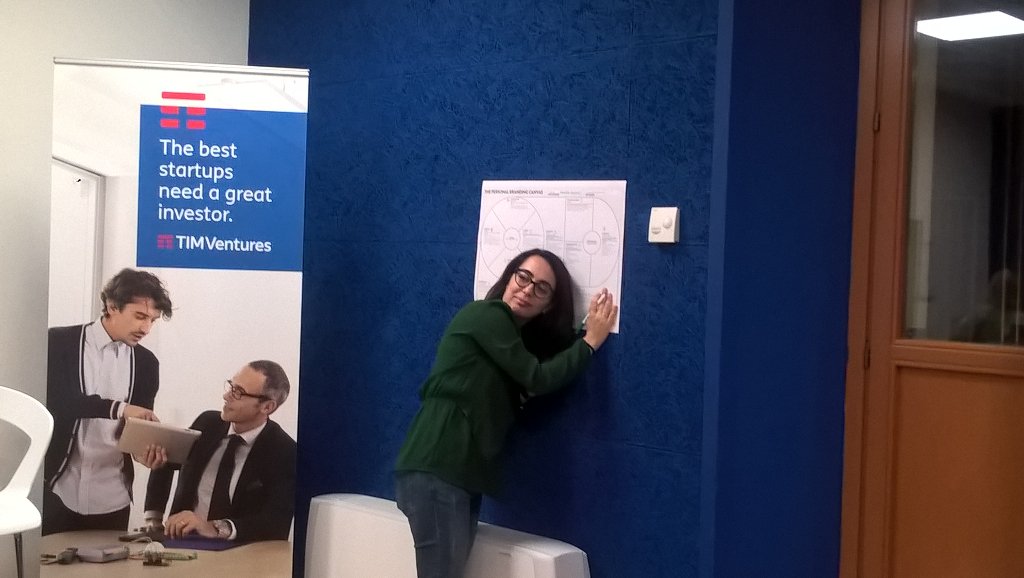 SheTechItaly's tweet image. E ora a lavoro per costruire insieme il nostro #personalbranding con @fparviero #gitworkshop