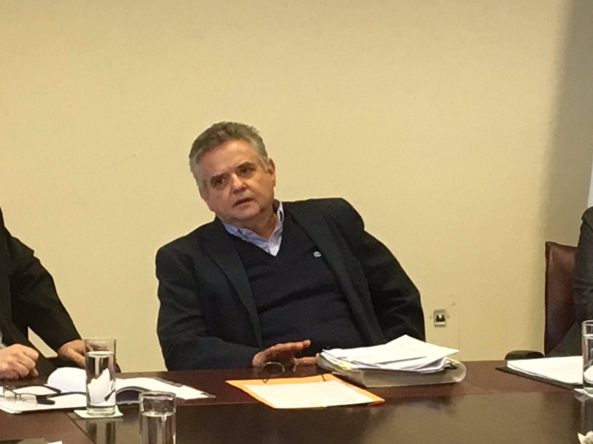 MarioPilatti's tweet photo. #comisionB: recibimos al Cr. Isolabella en el marco del proyecto de modificación a la Ley 687 de obras públicas @DiputadosMPN https://t.co/pkjIpd8dN1