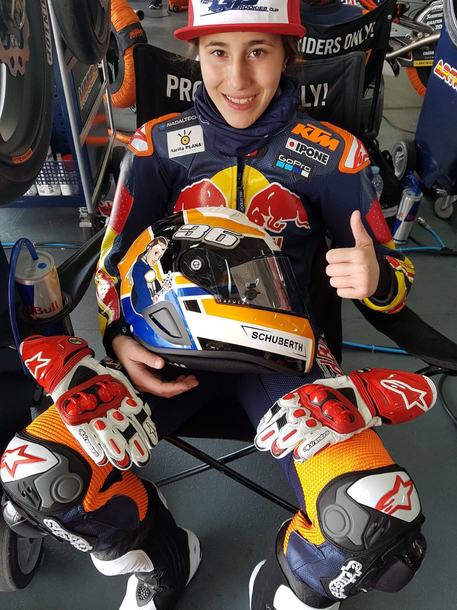 Mawyki's tweet photo. 1er día de #testaragon terminado para @BEATRIZNEILA36 en la #redbullrookiescup en @AragonMotorLand ! Todo nuevo pero la misma sonrisa 👏🏼✊🏼 https://t.co/Vy7ApLfZUW