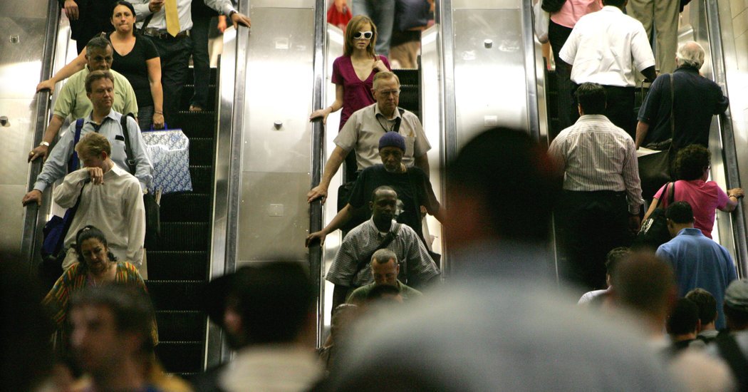 gabriel_hussy's tweet image. Why You Shouldn’t Walk on Escalators dlvr.it/NpMqHr #Elevators_and_Escalators #Transit_Systems #Research