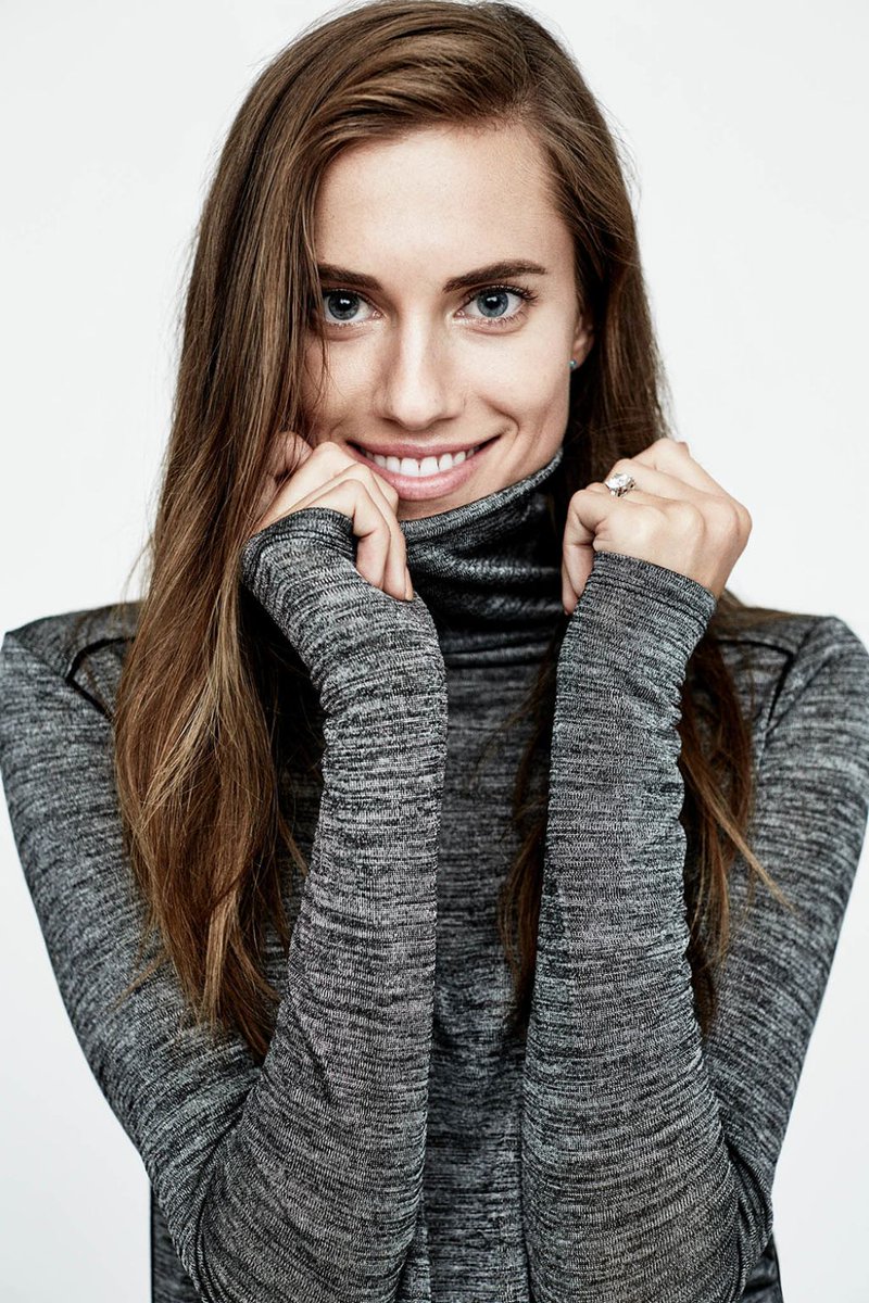 PinkToeEmporium's tweet photo. #PinktoeTuesday Beauty of the Week Allison Williams #allisonwilliams https://t.co/QubKRexwK6