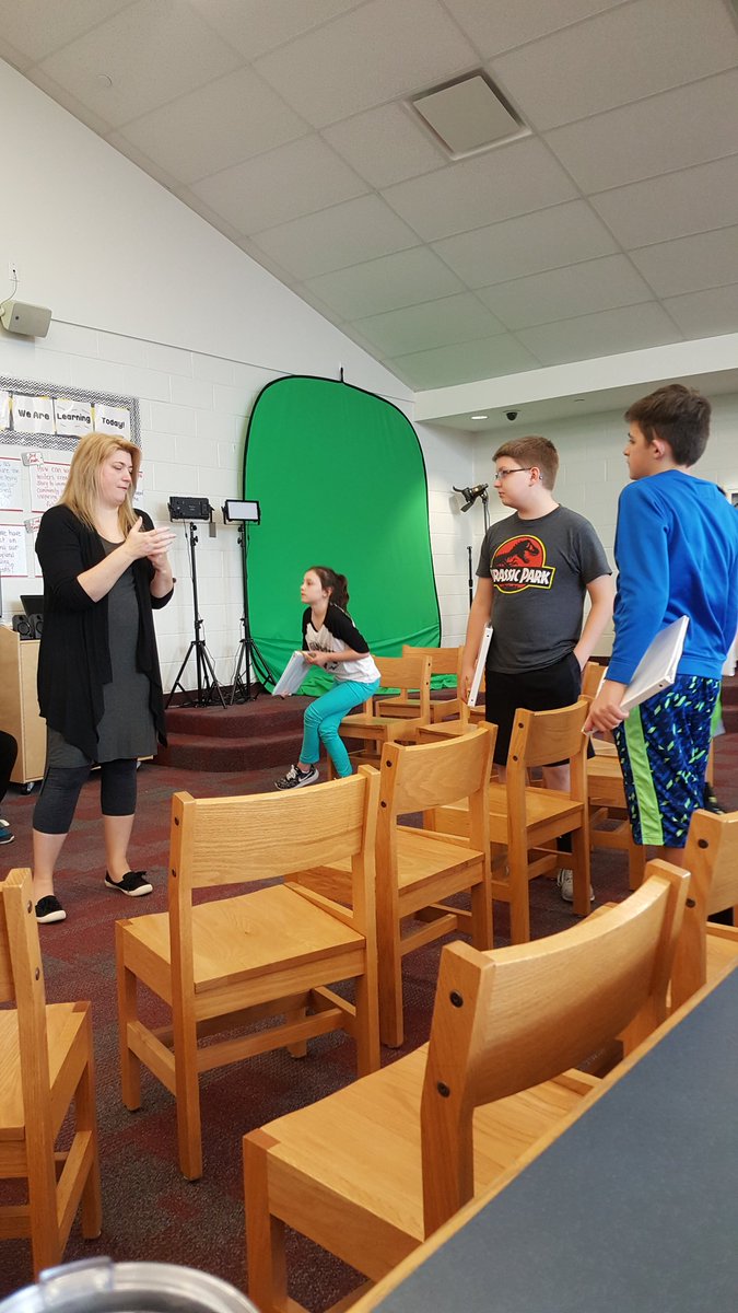 StacieLynn2000's tweet photo. Incredible visit today w/ Mrs.Williams. Learned so much about brain development &amp; the impact of gray/white brain matter. #lbteach #boone2020 https://t.co/WKoTvHqye0