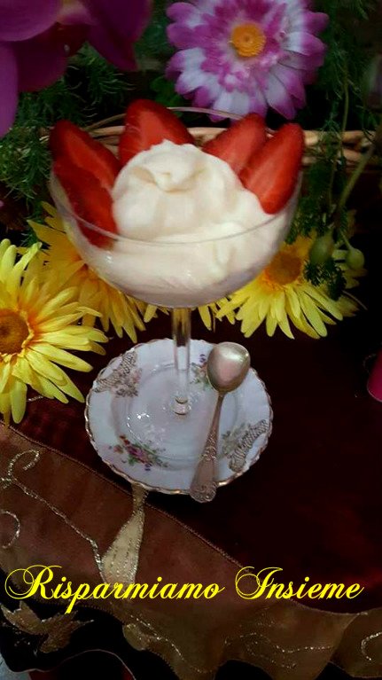 Risparmiamo2's tweet photo. #crema #cream #vanillacream #dessert #tutorial #farciaperdolci #dessertstuffing
https://t.co/uhedwFjYGU https://t.co/1P3BfOGn5M