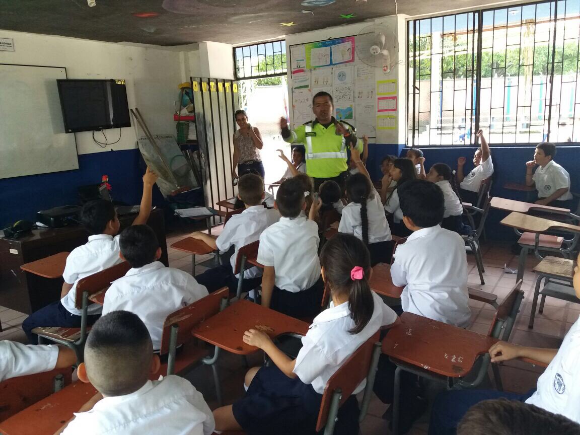 PoliciaVillavo tweet picture
