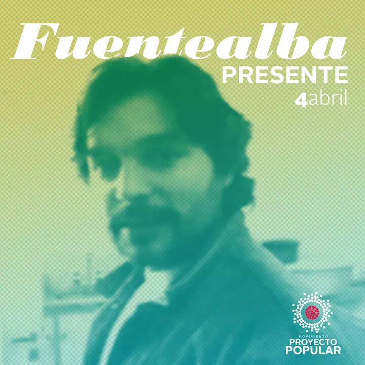 • Docente luchando también está enseñando •
#Fuentealba presente!
m.facebook.com/story.php?stor…